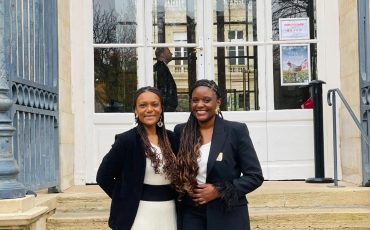 Dorélia NGOMBA,Mentee et Léocadie Ebakissé, Mentor <br>Sénat <br>Paris, France <br>Novembre 2025